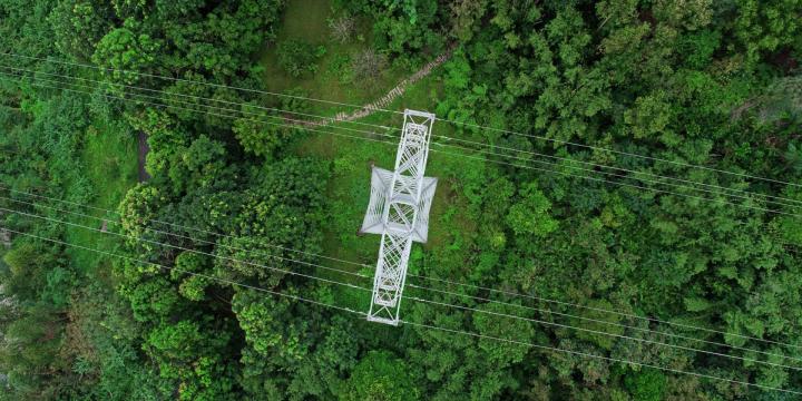 Inspecter les dommages structurels d’un bâtiment à l’aide d’un drone Provence-Alpes-Côte d'Azur