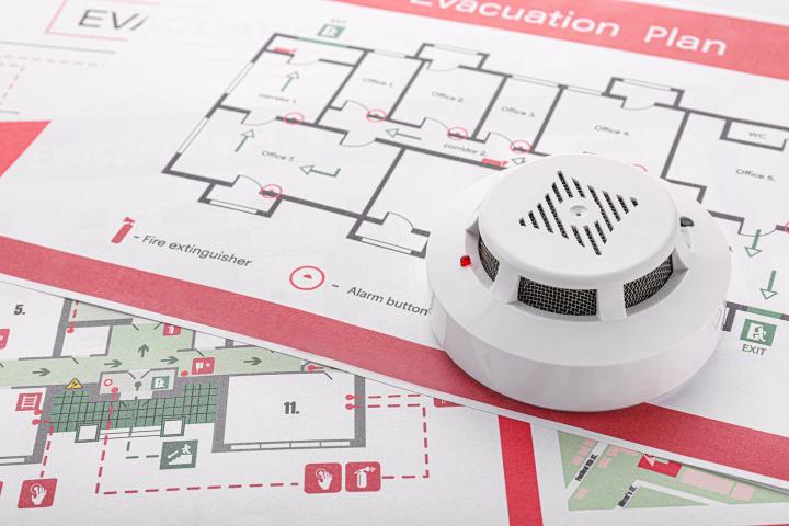Comptez sur KMOE pour concevoir les dispositifs permettant de prévenir efficacement un incendie dans votre bâtiment en Provence-Alpes-Côte d'Azur